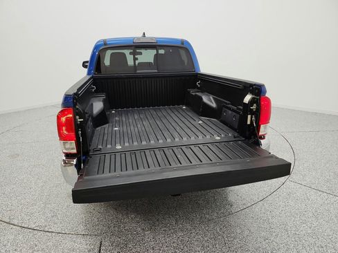 Used 2017 Toyota Tacoma SR5 w/ Tow Package RWD image 26