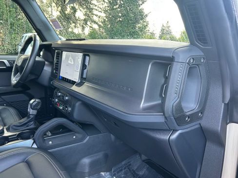 Used 2025 Ford Bronco Badlands AWD/4WD image 27