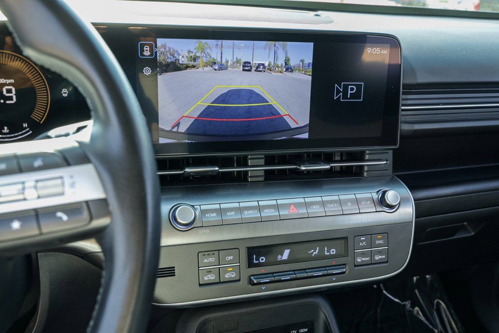 Used 2025 Hyundai Kona SEL FWD image 31