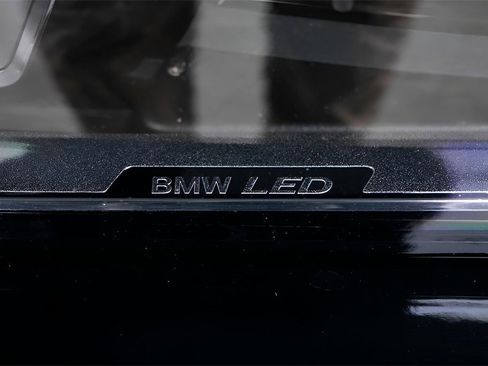 Used 2024 BMW i7 eDrive50 w/ M Sport Package image 13