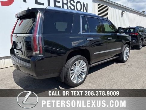 Used 2018 Cadillac Escalade Platinum AWD/4WD image 4