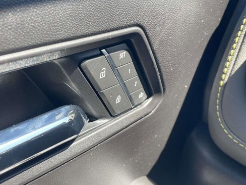 New 2026 Chevrolet Colorado ZR2 AWD/4WD image 18