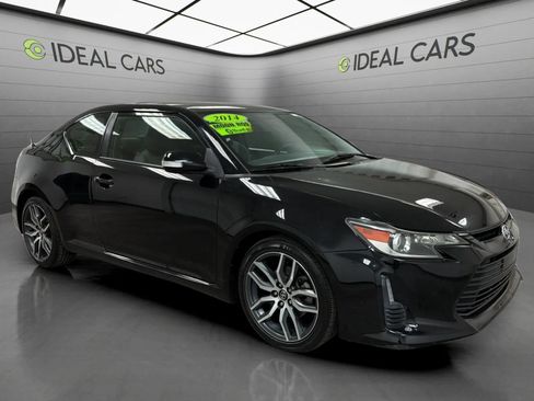 Used 2014 Scion tC FWD image 3