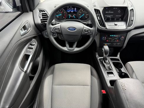Used 2019 Ford Escape SE FWD image 25