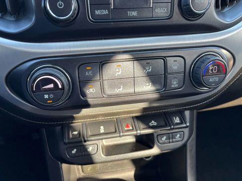 Used 2018 GMC Canyon SLT w/ Driver Alert Package image 20