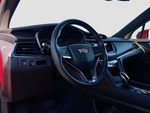 Used 2021 Cadillac XT6 Luxury image 10