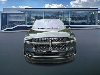 Used 2025 Lincoln Navigator Reserve w/ Jet Appearance Package AWD/4WD video 2