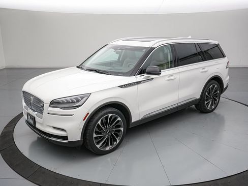 Used 2022 Lincoln Aviator Reserve w/ Equipment Group 201A AWD/4WD image 8