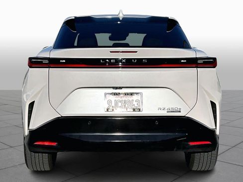 Used 2023 Lexus RZ 450e Premium image 4