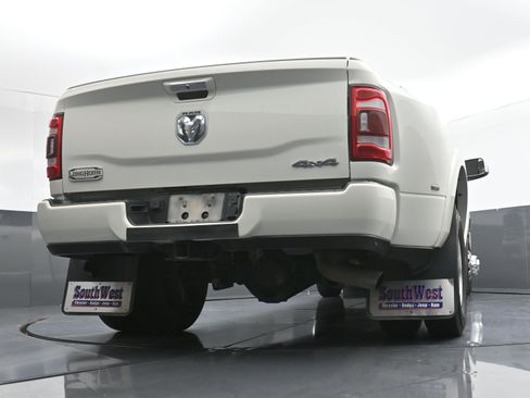 Used 2022 RAM 3500 Limited image 34