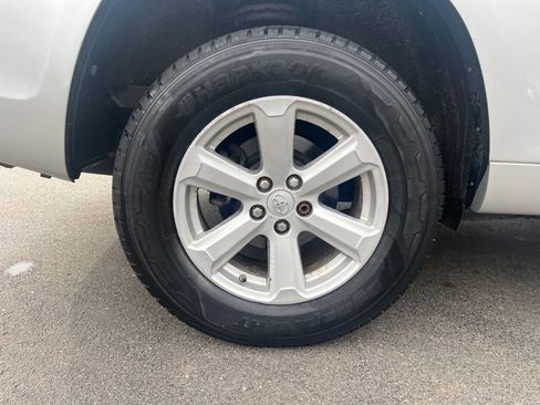 Used 2008 Toyota Highlander 4WD image 32