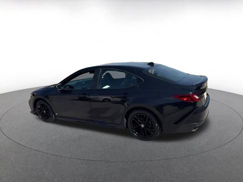 Used 2025 Toyota Camry SE FWD image 10