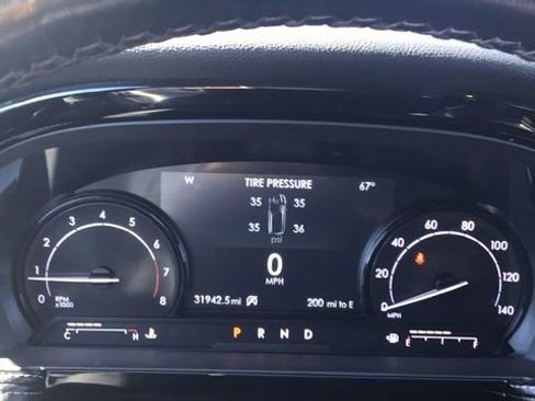 Used 2022 Lincoln Corsair Standard w/ Premium Package image 21