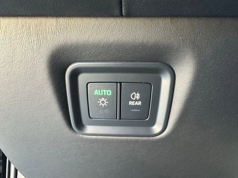 Used 2025 Porsche Cayenne Turbo image 23