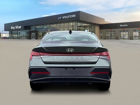 New 2026 Hyundai Elantra Limited FWD image 6