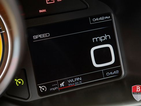 Used 2018 Ferrari GTC4Lusso T image 34