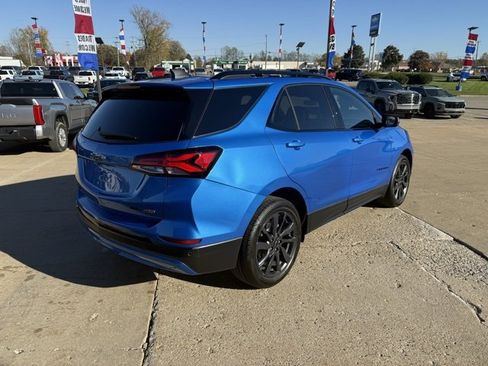 Used 2024 Chevrolet Equinox RS w/ RS Leather Package image 5