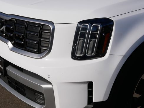 Certified 2023 Kia Telluride SX image 16