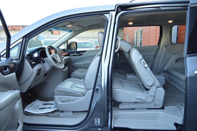 Used 2015 Nissan Quest SV w/ Leather Package FWD image 13