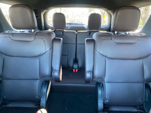 New 2026 Ford Explorer Platinum image 27