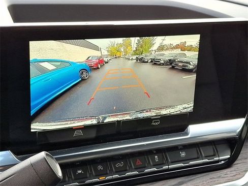 Used 2025 GMC Sierra 1500 SLT image 18