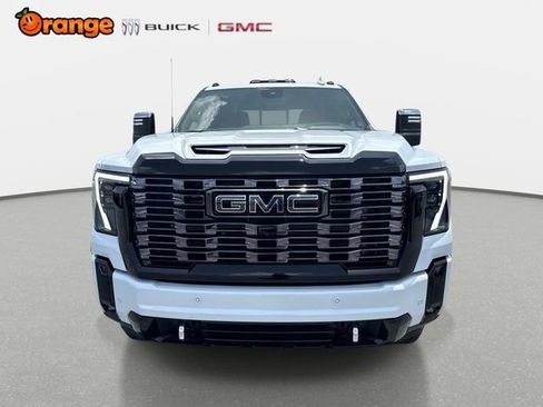 New 2026 GMC Sierra 2500 Denali Ultimate AWD/4WD image 8