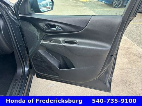Used 2022 Chevrolet Equinox LT image 19
