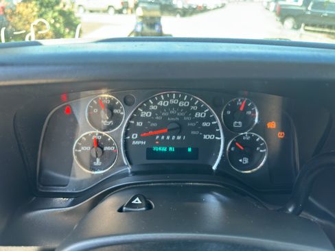Used 2020 Chevrolet Express 3500 LT w/ LT Preferred Equipment Group RWD image 18