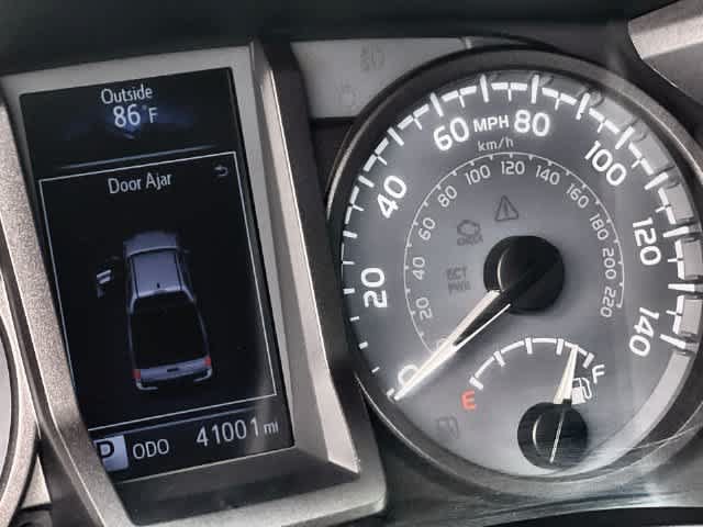 Used 2020 Toyota Tacoma TRD Off-Road w/ Technology Package AWD/4WD image 19
