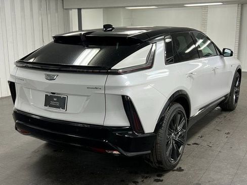 New 2025 Cadillac Lyriq Sport w/ Nappa Leather Package image 4