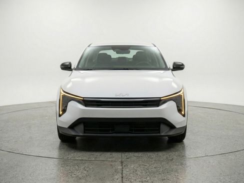 Used 2025 Kia K4 FWD image 2