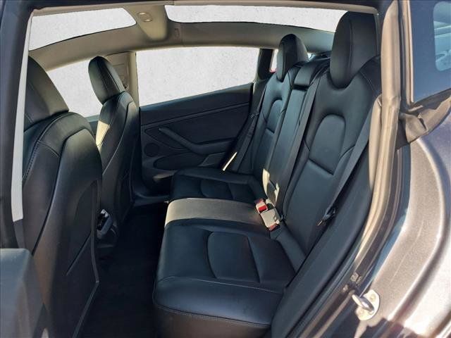 Used 2022 Tesla Model 3 Long Range AWD/4WD image 10