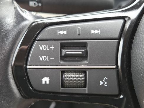 Used 2025 Honda HR-V EX-L image 12