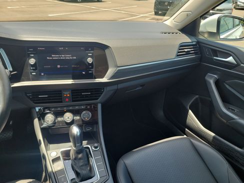 Used 2019 Volkswagen Jetta SEL FWD image 17