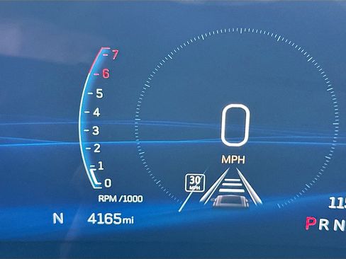 Used 2025 Cadillac XT4 Premium Luxury image 12