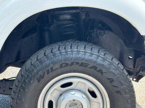 Used 2014 Ford F250 XL w/ Power Equipment Group AWD/4WD image 23