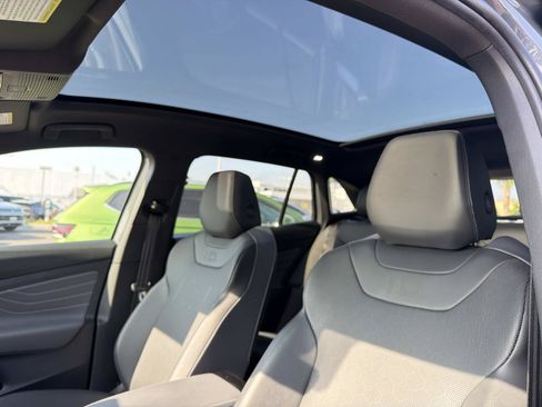 Certified 2023 Volkswagen ID.4 Pro S RWD image 16