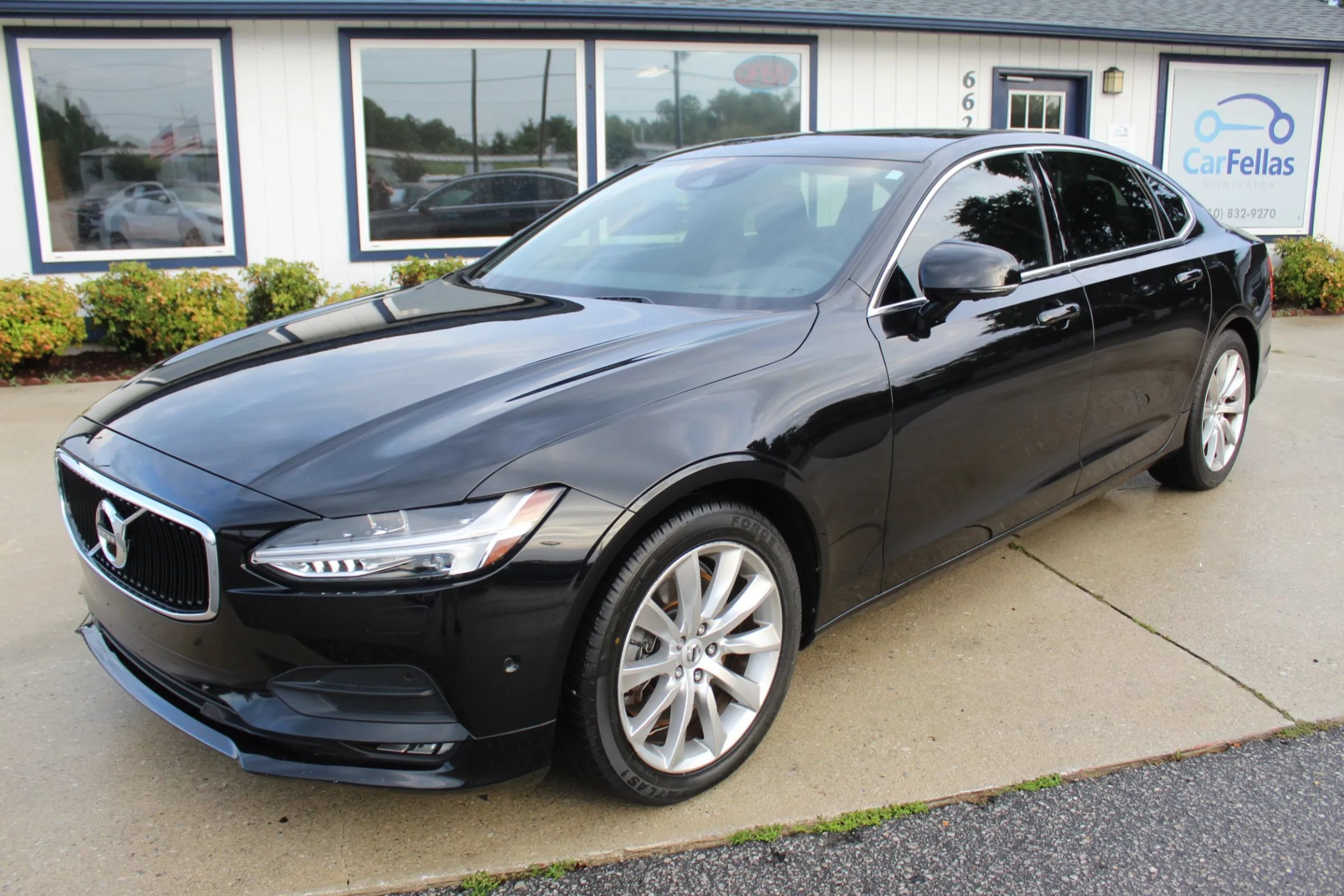 Used 2018 Volvo S90 T6 Momentum w/ Convenience Package AWD/4WD image 30