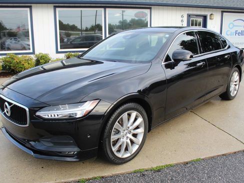 Used 2018 Volvo S90 T6 Momentum w/ Convenience Package AWD/4WD image 30