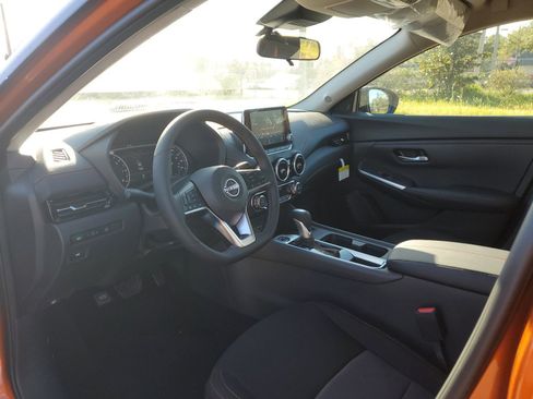 New 2025 Nissan Sentra SR image 8