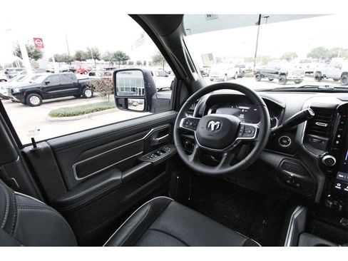 Used 2025 RAM 2500 Laramie image 6