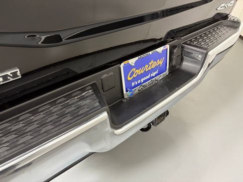 Used 2024 RAM 2500 Big Horn w/ Bed Utility Group image 37