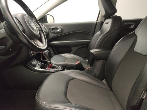 Used 2021 Jeep Compass Latitude AWD/4WD image 17