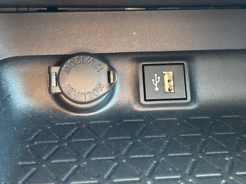 Certified 2025 Toyota RAV4 LE FWD image 24