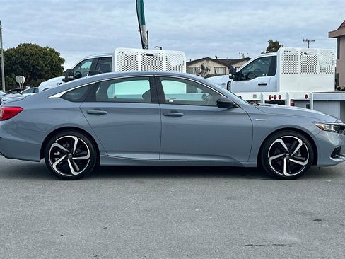 Used 2022 Honda Accord Sport image 2