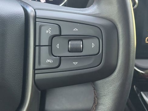 Used 2024 GMC Sierra 2500 AT4X image 25