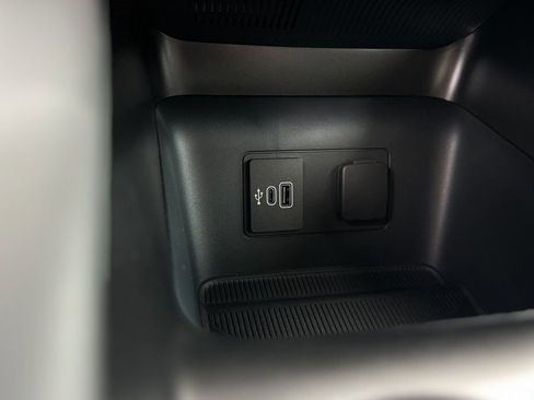 New 2026 Ford Explorer Active w/ Active Comfort Package image 46