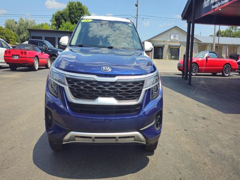Used 2021 Kia Seltos S AWD/4WD image 2