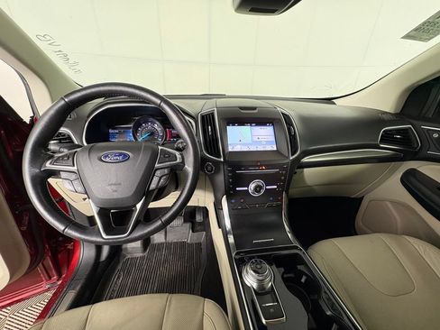 Certified 2019 Ford Edge Titanium w/ Equipment Group 301A FWD image 7