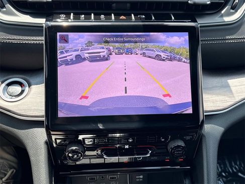 New 2025 Jeep Grand Cherokee L Limited w/ Black Appearance Package image 35